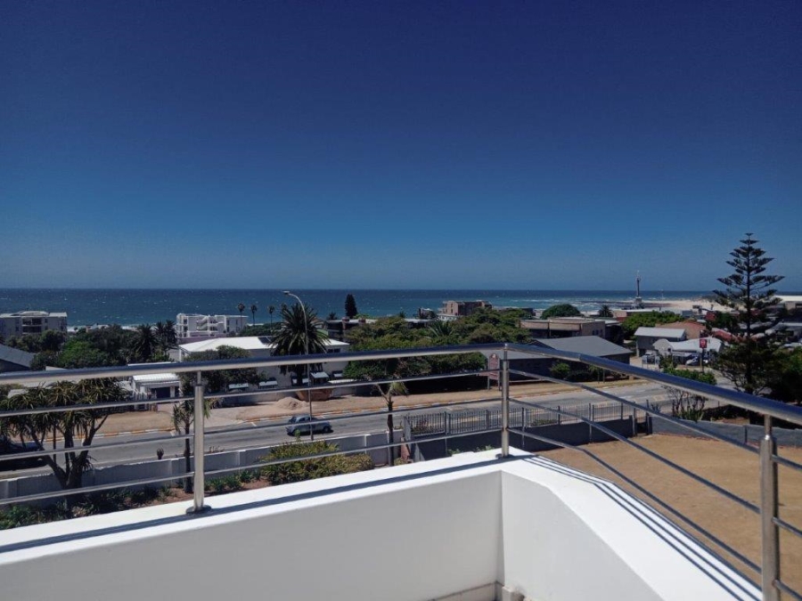 5 Bedroom Property for Sale in Ferreira Town Eastern Cape